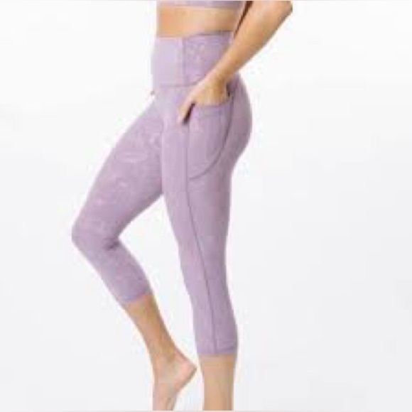 ZYIA Lavender Active Leggings - Picture 7 of 8